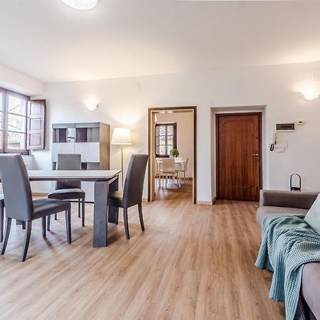 Appartamento Milton Con Terrazza Arezzo Bagian luar foto