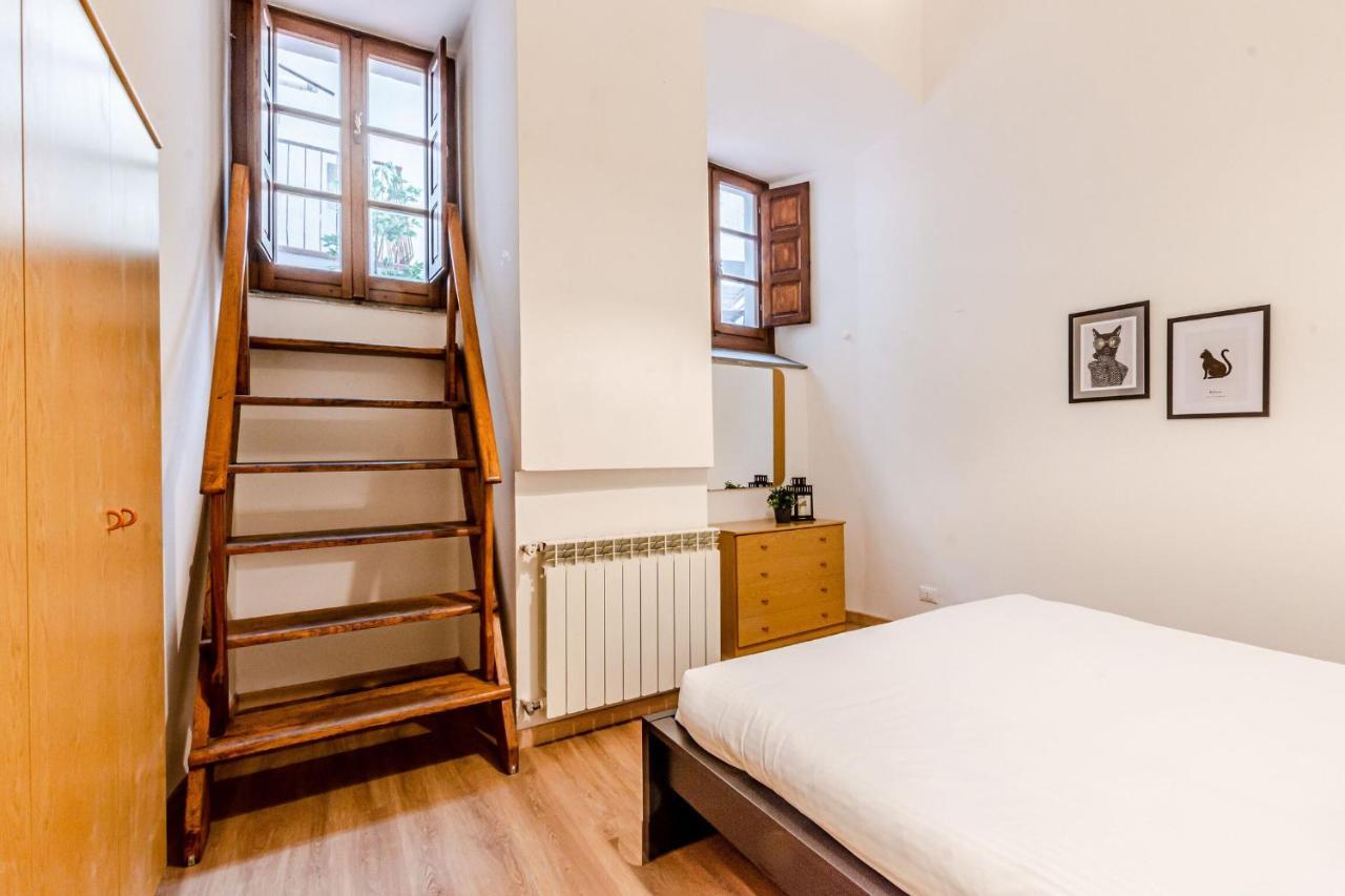 Appartamento Milton Con Terrazza Arezzo Bagian luar foto