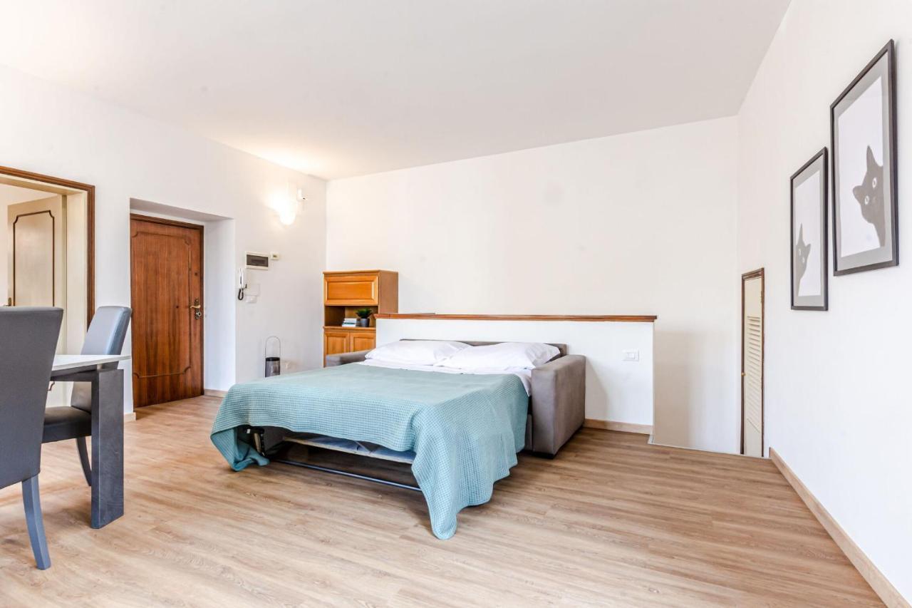 Appartamento Milton Con Terrazza Arezzo Bagian luar foto