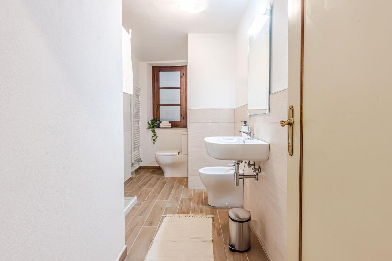 Appartamento Milton Con Terrazza Arezzo Bagian luar foto